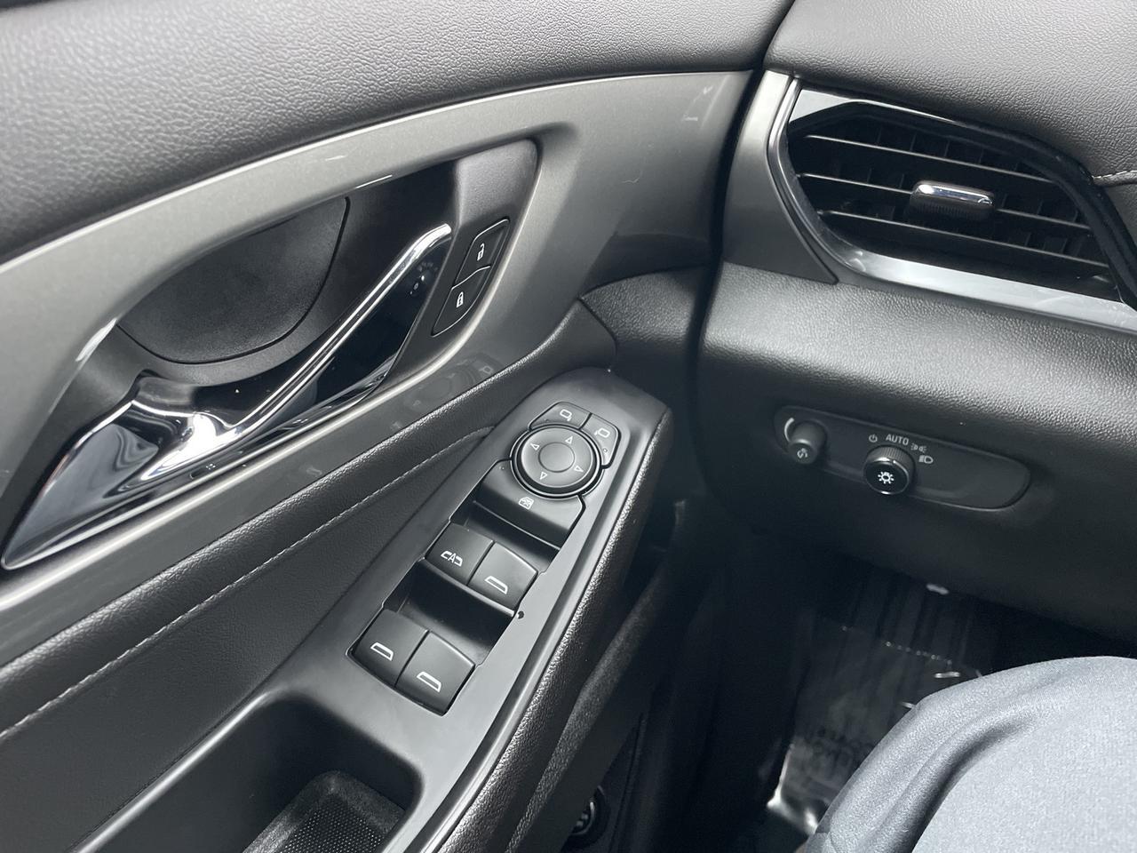 2023 Chevrolet Traverse LT Springfield VA