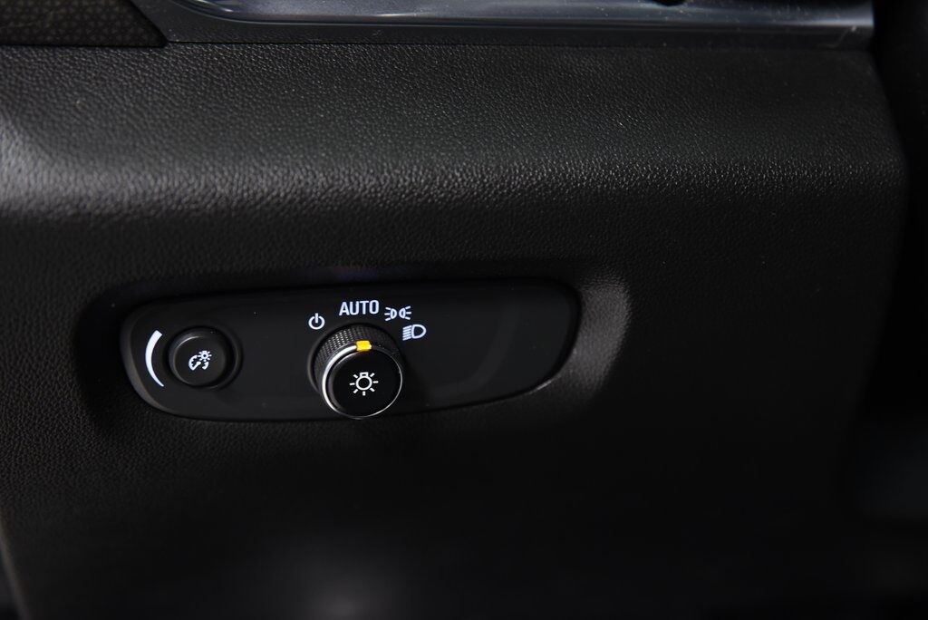 2023 Chevrolet Traverse Premier Akron