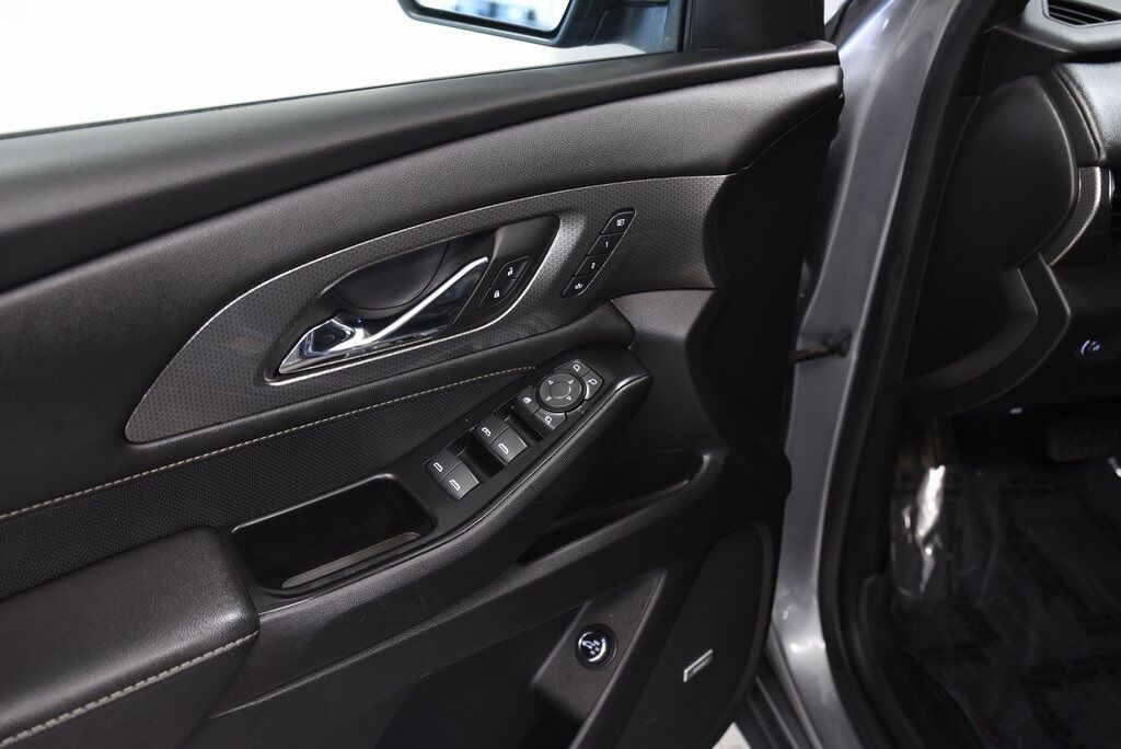 2023 Chevrolet Traverse Premier Akron