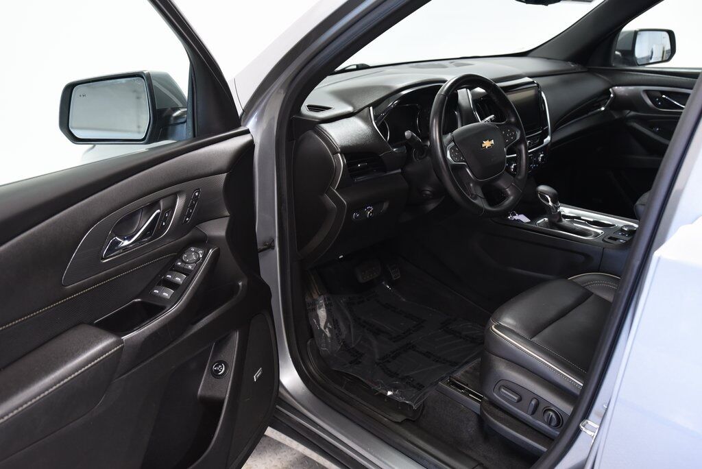 2023 Chevrolet Traverse Premier Akron