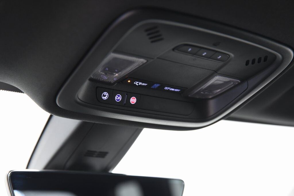 2023 Chevrolet Traverse Premier Akron