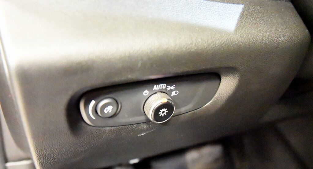 2023 Chevrolet Traverse Premier Akron