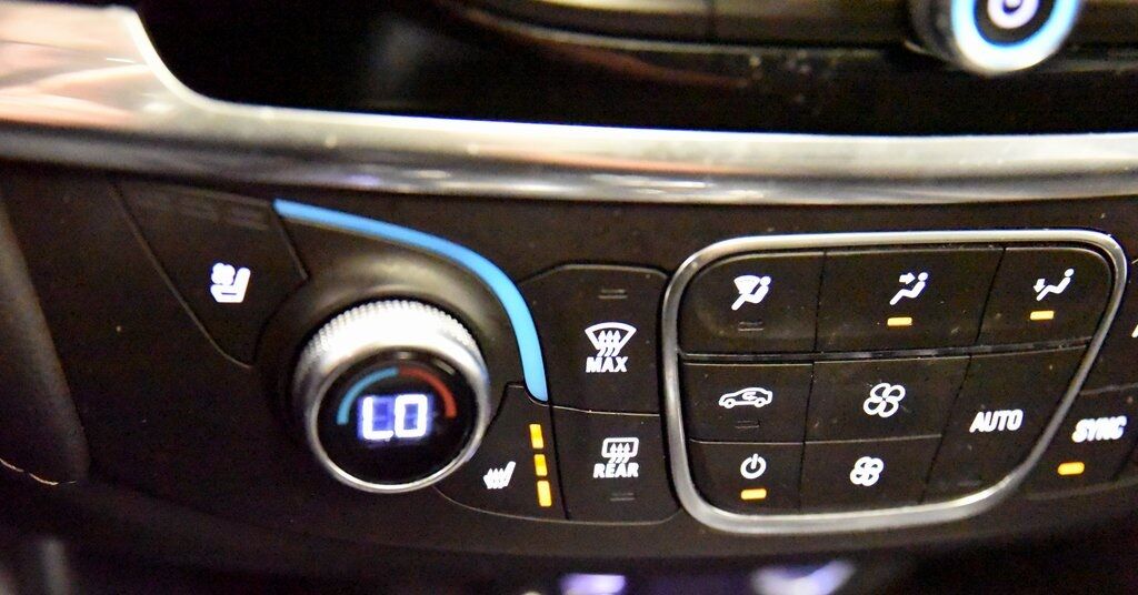 2023 Chevrolet Traverse Premier Akron