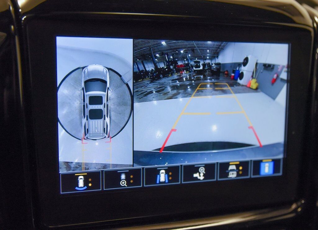 2023 Chevrolet Traverse Premier Akron