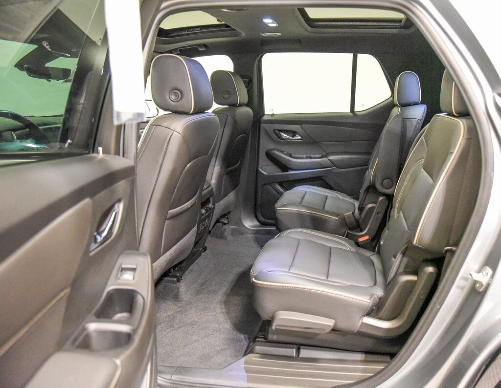 2023 Chevrolet Traverse Premier Akron