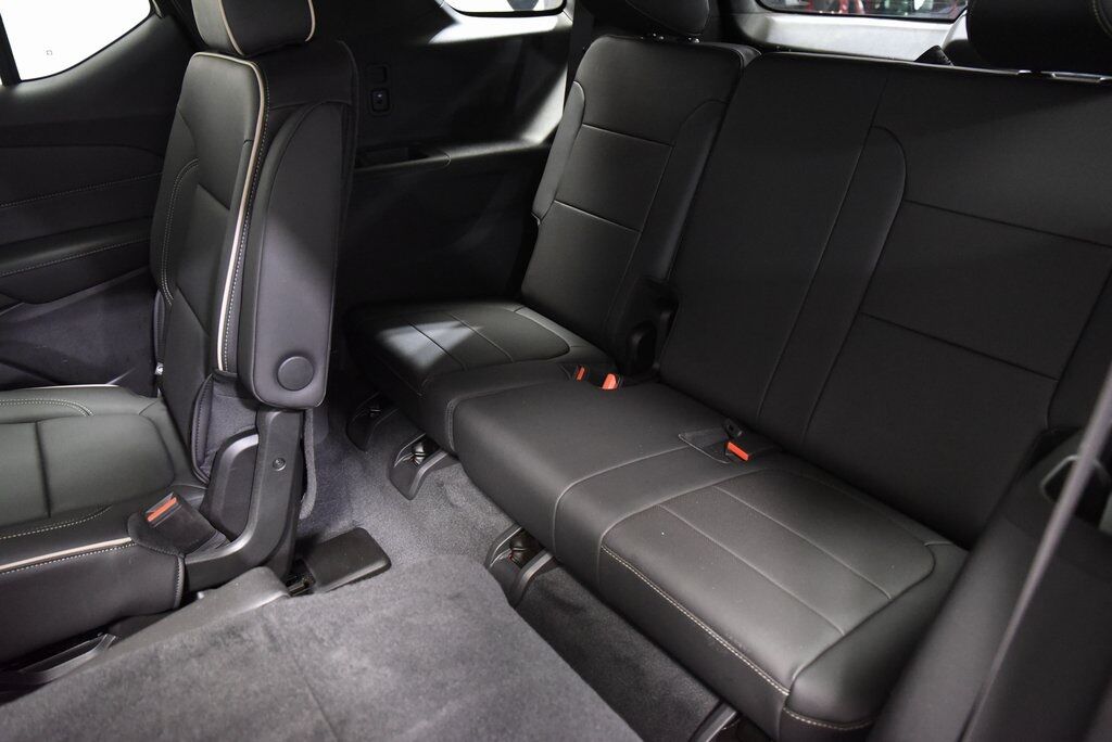2023 Chevrolet Traverse Premier Akron