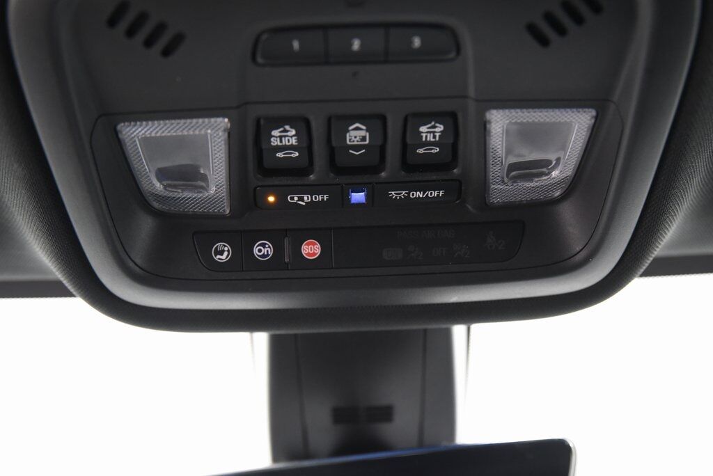 2023 Chevrolet Traverse Premier Akron