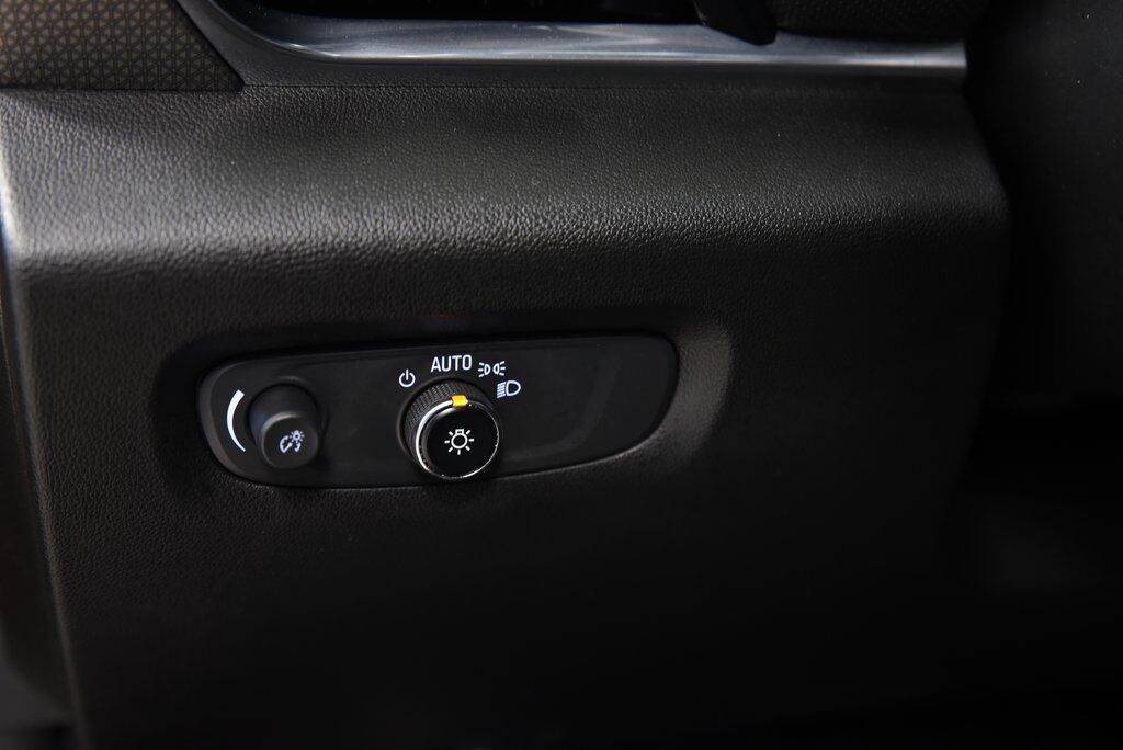 2023 Chevrolet Traverse Premier Akron
