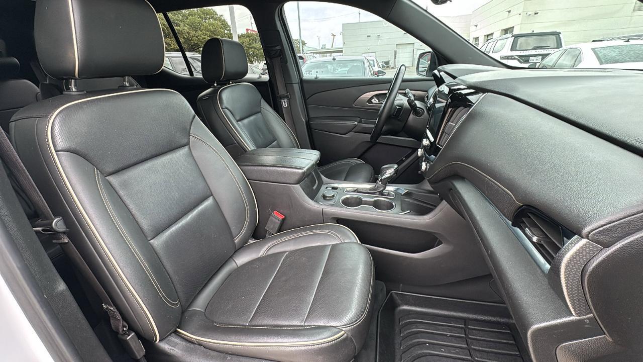 2023 Chevrolet Traverse Premier  Selma TX