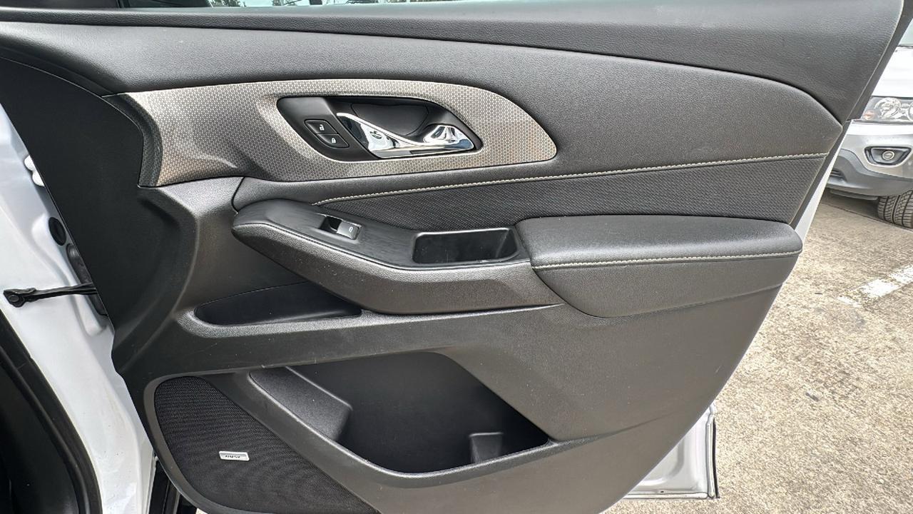 2023 Chevrolet Traverse Premier  Selma TX