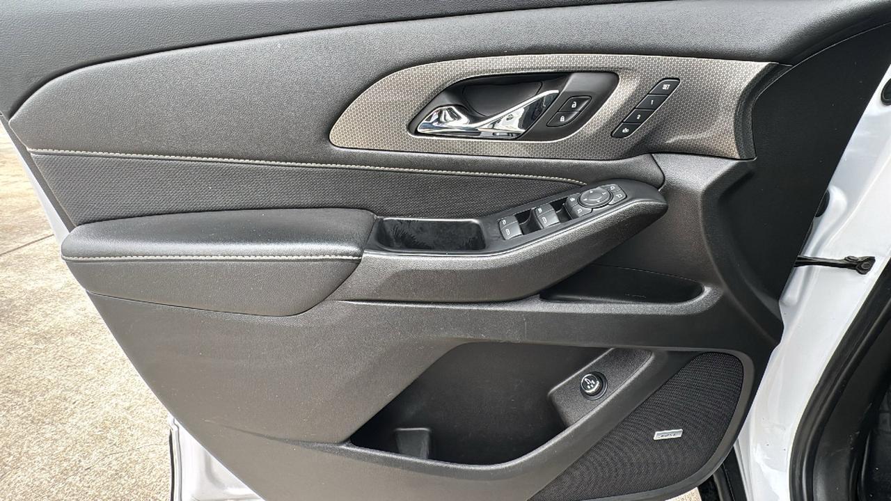 2023 Chevrolet Traverse Premier  Selma TX