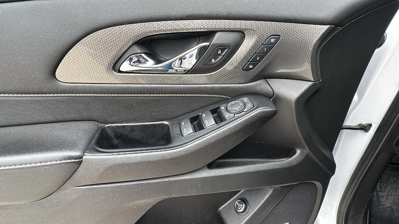 2023 Chevrolet Traverse Premier  Selma TX