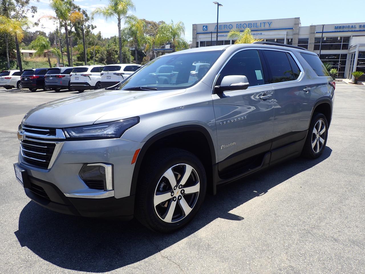 2023 Chevy Traverse LT