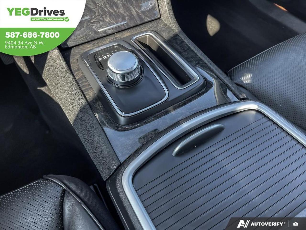 2023 Chrysler 300 300 Touring L Edmonton AB