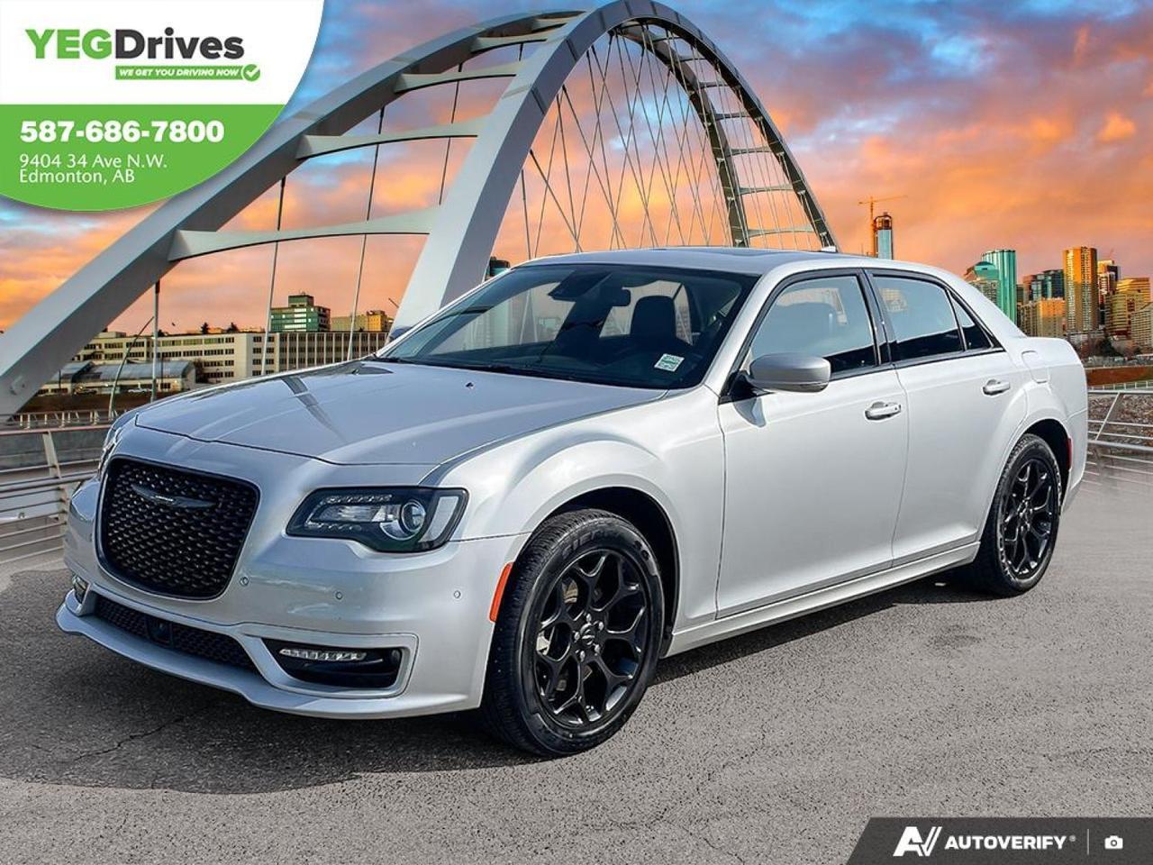2023 Chrysler 300 300 Touring L