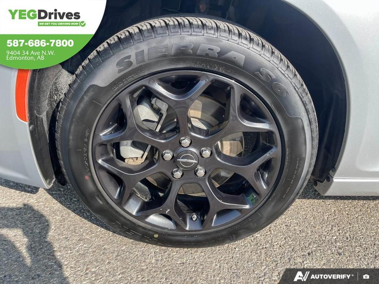 2023 Chrysler 300 300 Touring L Edmonton AB