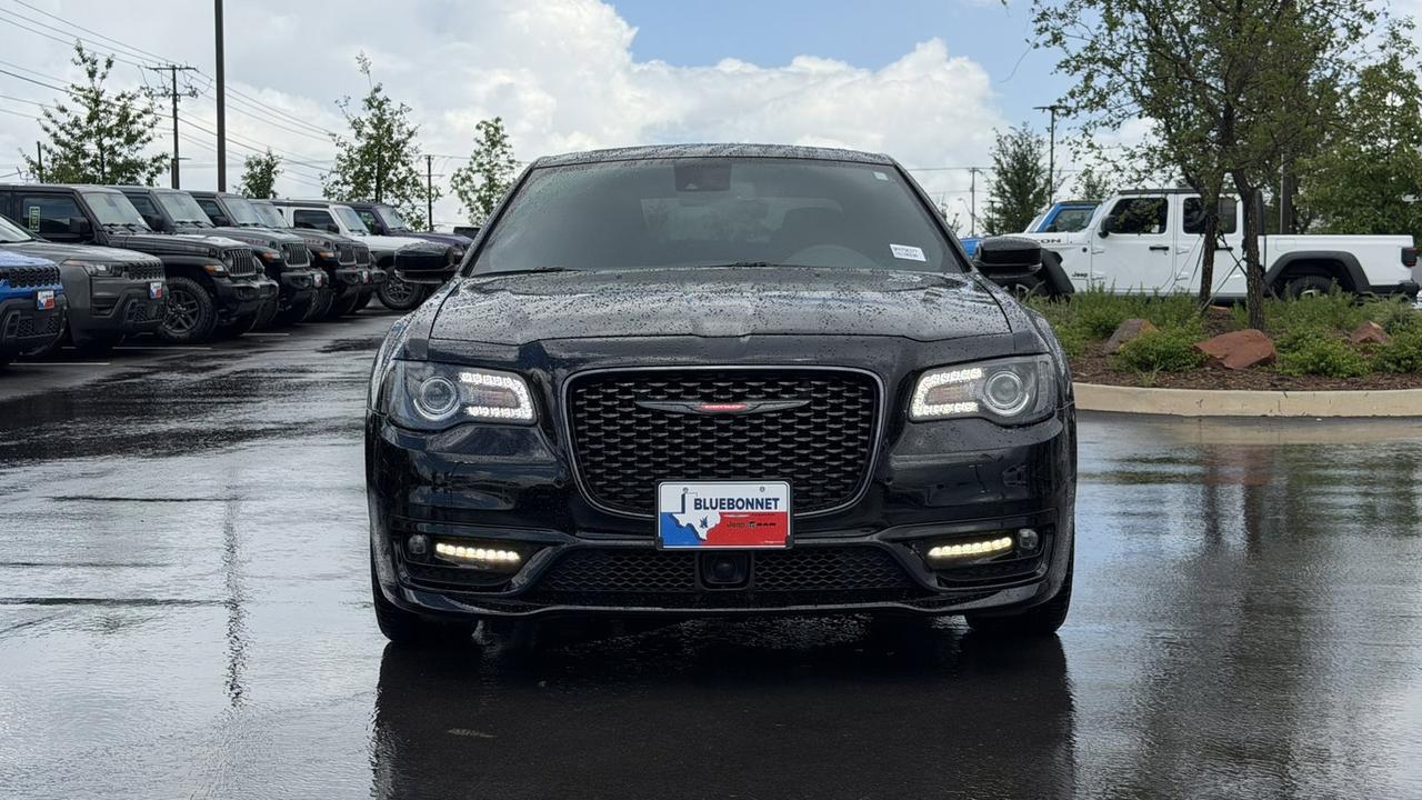 2023 Chrysler 300 300S
