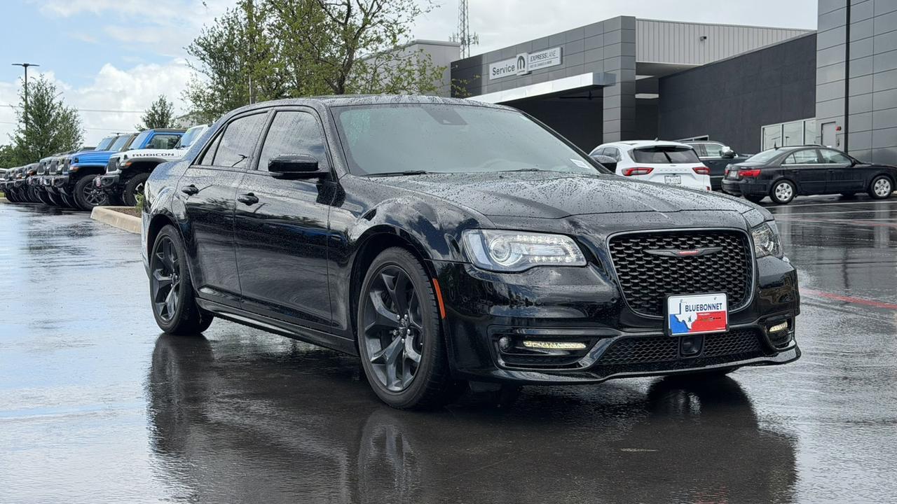 2023 Chrysler 300 300S