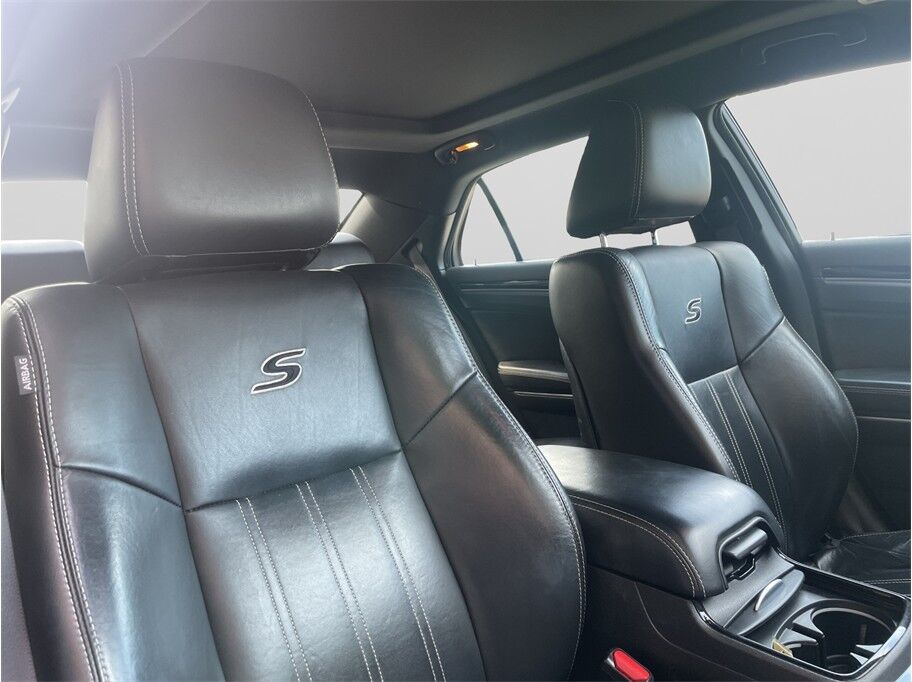 2023 Chrysler 300 300S V6 Sedan 4D Port Orchard WA