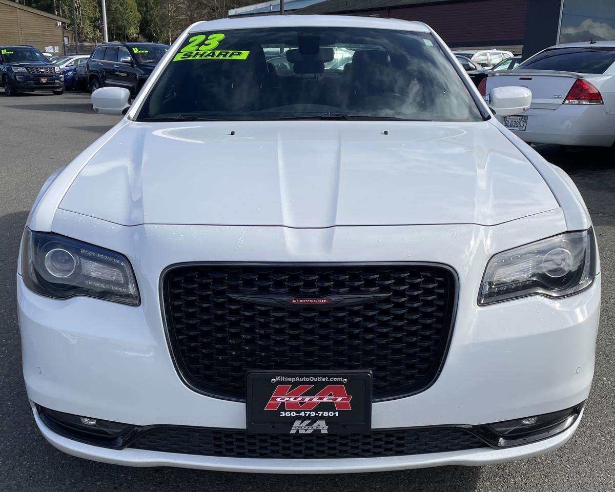 2023 Chrysler 300 300S V6 Sedan 4D