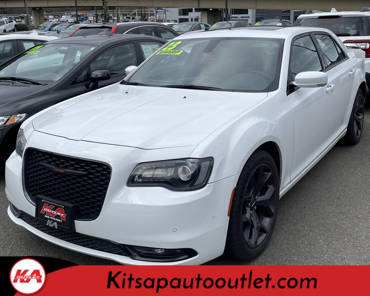 2023 Chrysler 300 300S V6 Sedan 4D