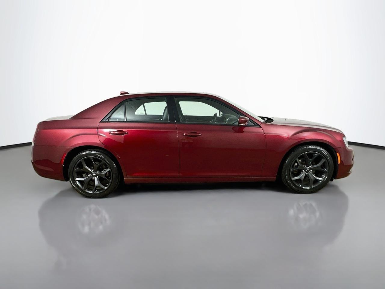 2023 Chrysler 300 300S Willowbrook IL