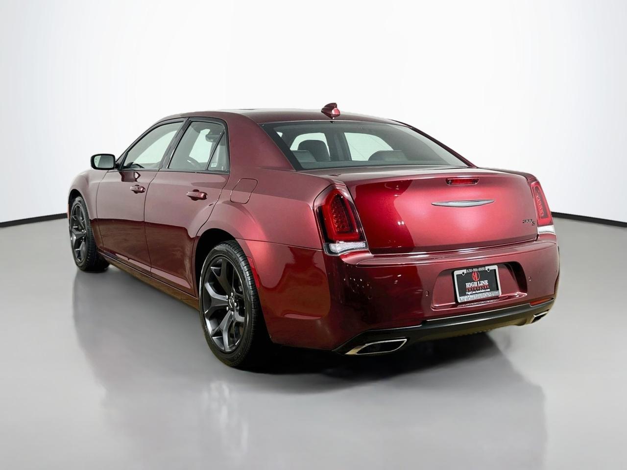 2023 Chrysler 300 300S Willowbrook IL
