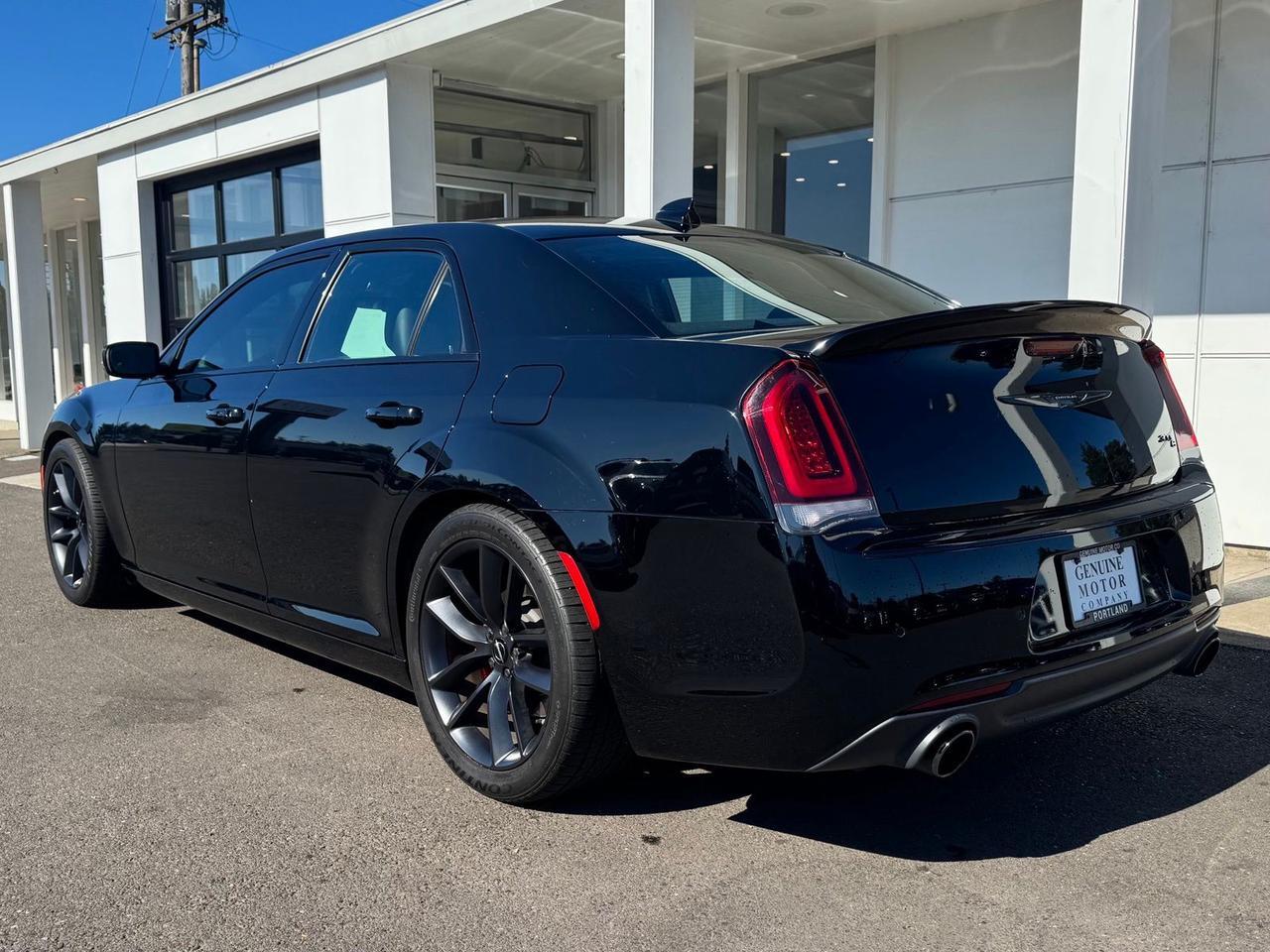 2023 Chrysler 300 C