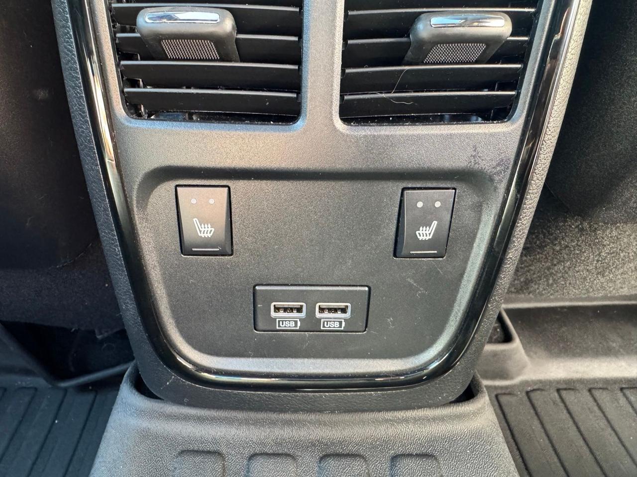 2023 Chrysler 300 C Gladstone OR