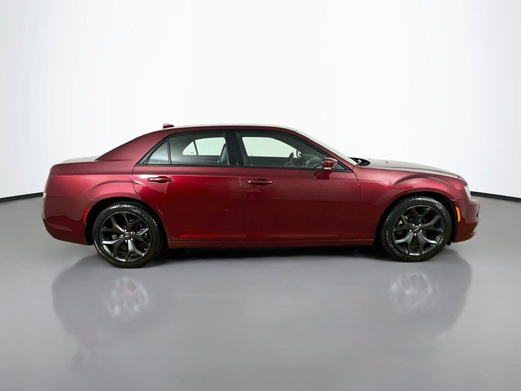 2023 Chrysler 300 S Willowbrook IL