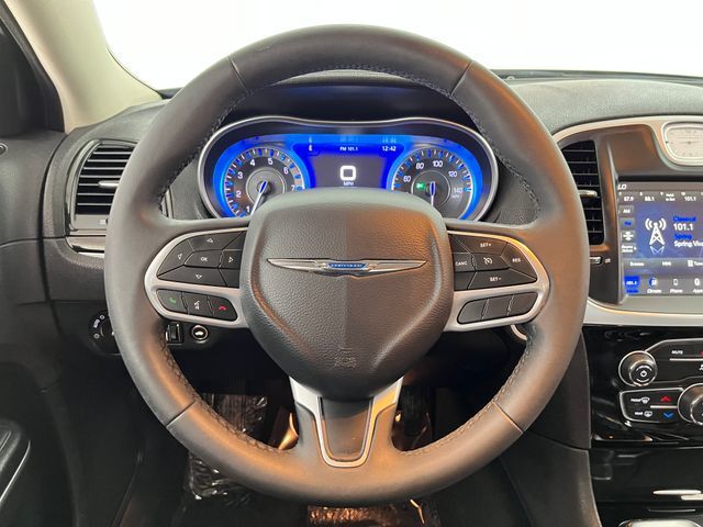 2023 Chrysler 300 Touring Carrollton TX