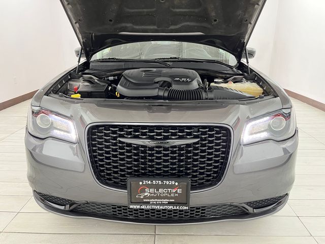 2023 Chrysler 300 Touring Carrollton TX