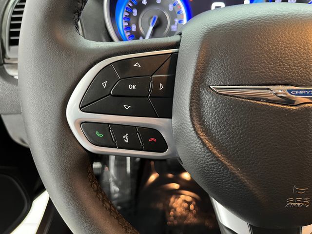 2023 Chrysler 300 Touring Carrollton TX