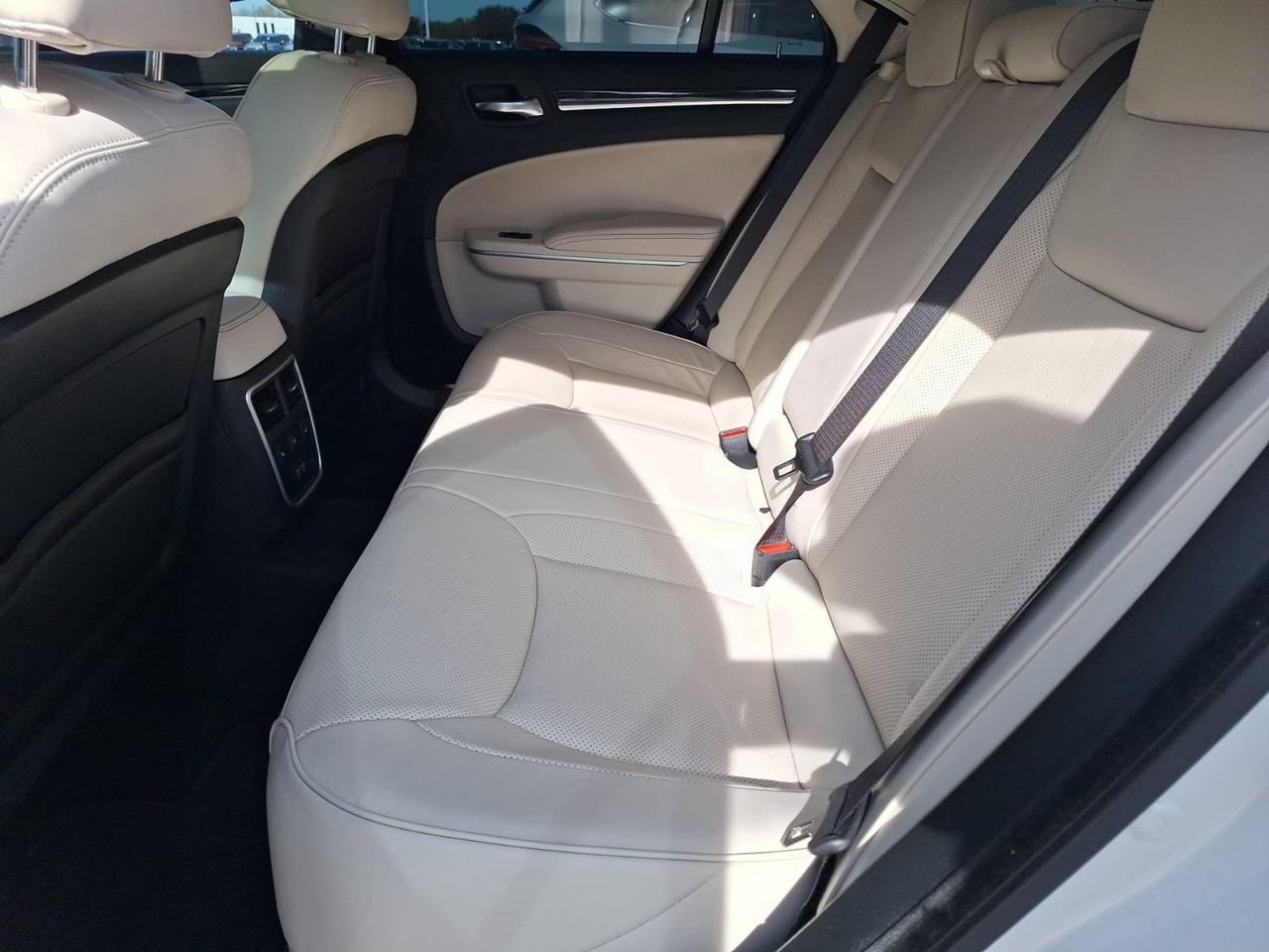 2023 Chrysler 300 Touring L Hurst TX