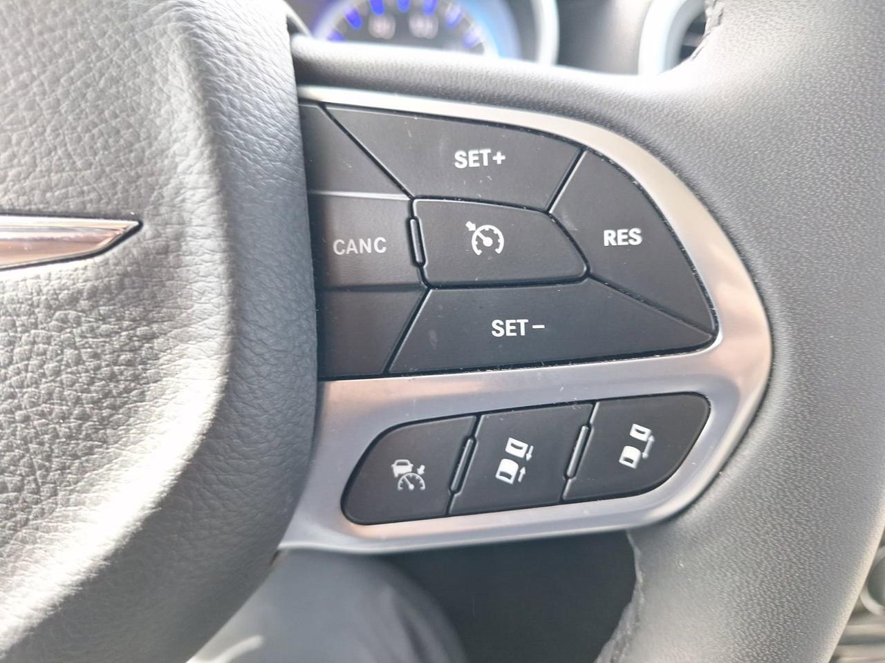 2023 Chrysler 300 Touring L Hurst TX