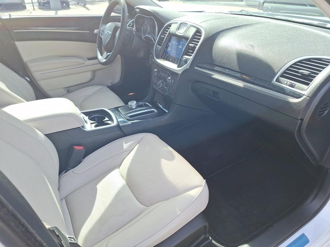 2023 Chrysler 300 Touring L Hurst TX