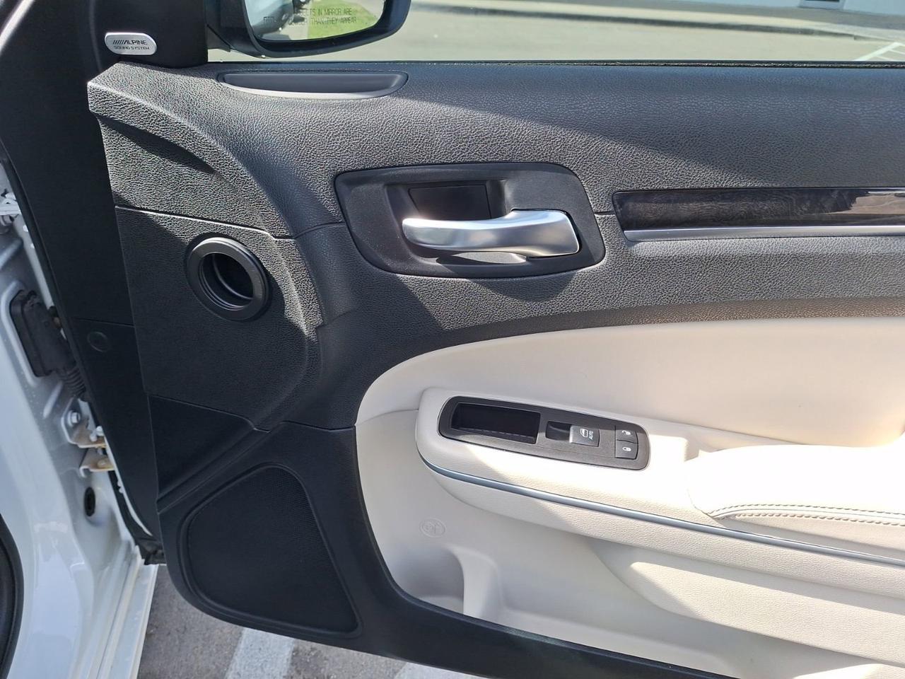 2023 Chrysler 300 Touring L Hurst TX