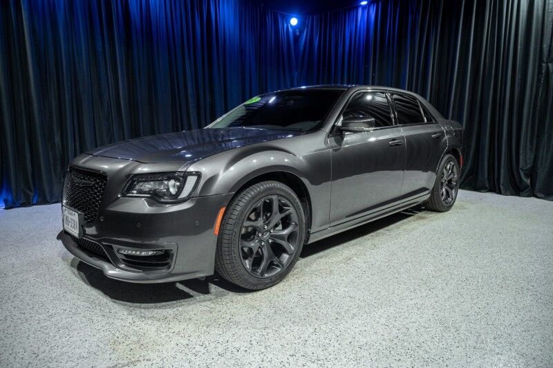 2023 Chrysler 300 Touring L Sedan