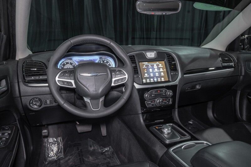 2023 Chrysler 300 Touring L Sedan Peoria AZ