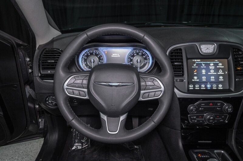 2023 Chrysler 300 Touring L Sedan Peoria AZ