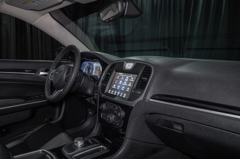 2023 Chrysler 300 Touring L Sedan Peoria AZ