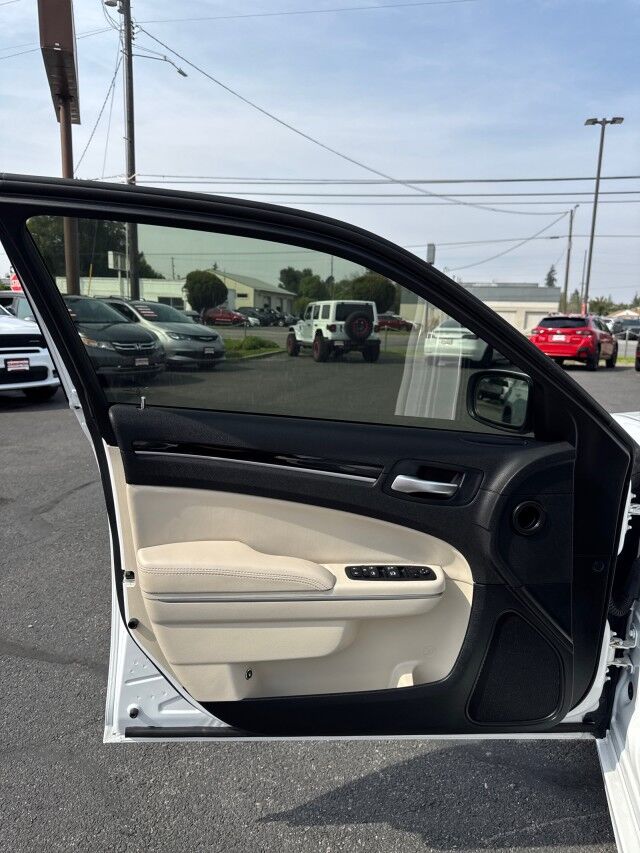 2023 Chrysler 300 Touring L Spokane Valley WA