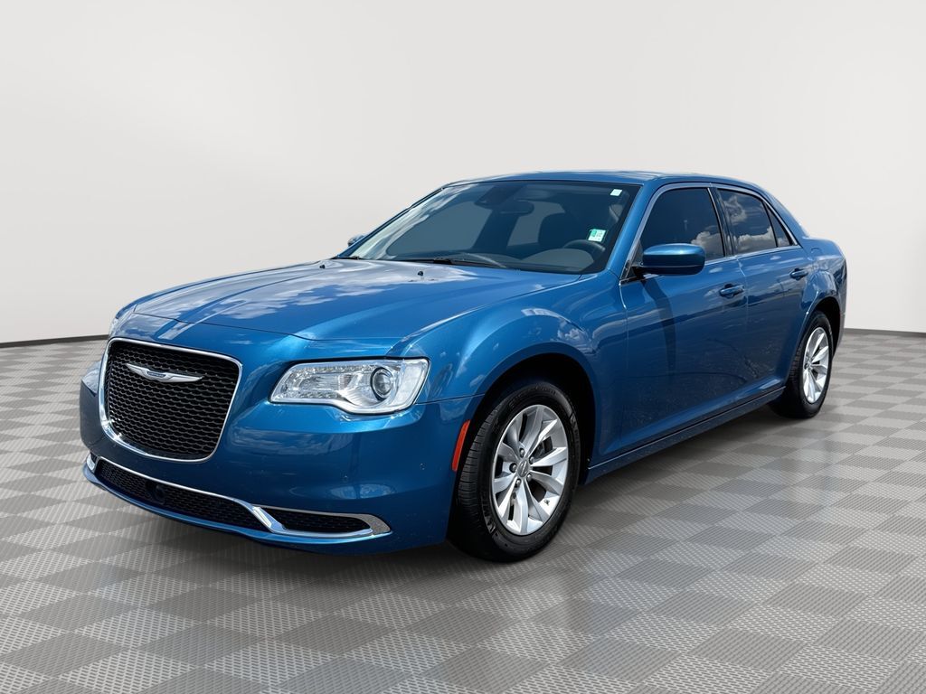 2023 Chrysler 300 Touring