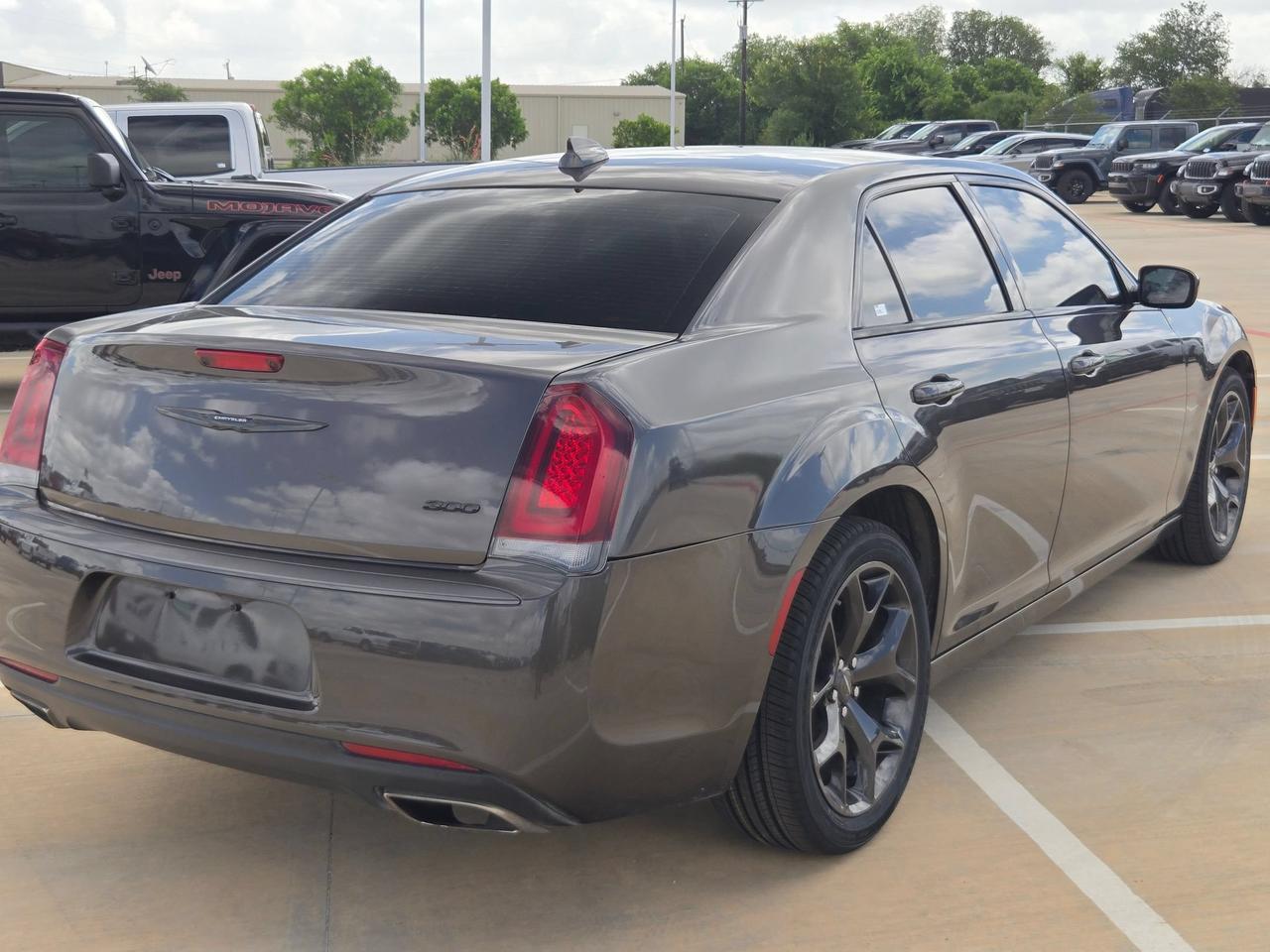 2023 Chrysler 300 Touring