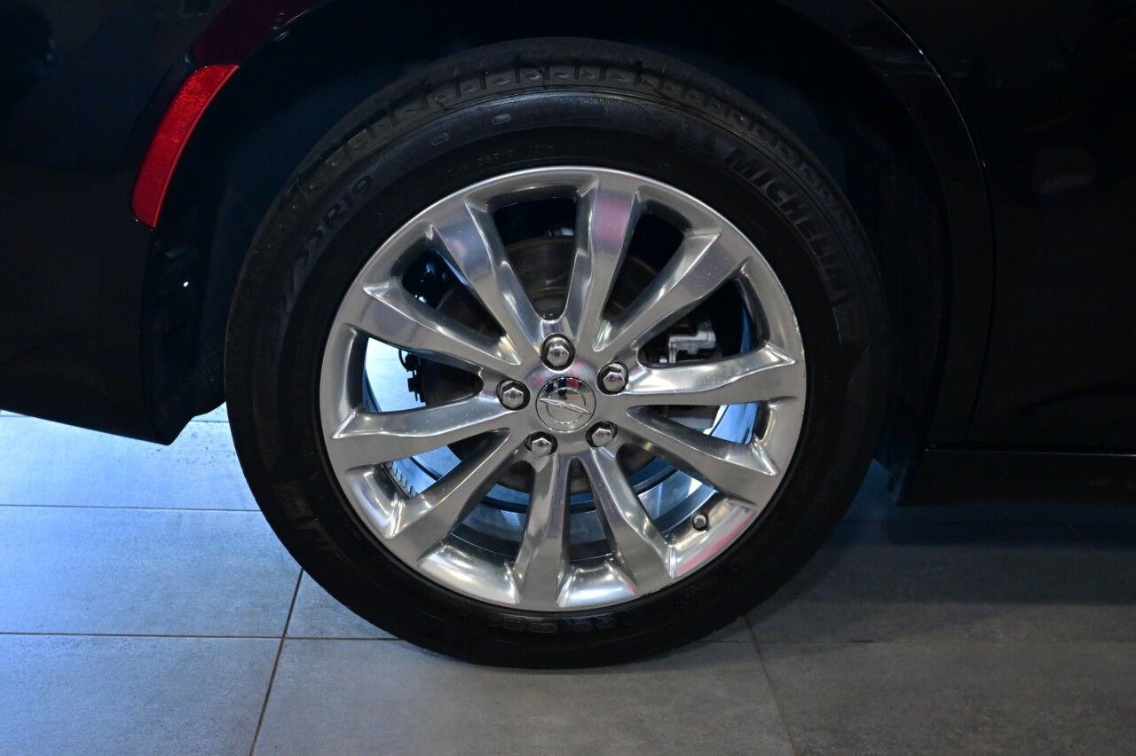 2023 Chrysler 300 Touring Springfield NJ