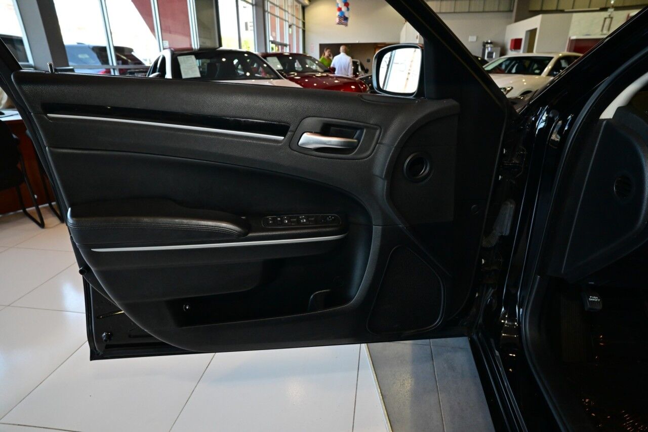 2023 Chrysler 300 Touring Springfield NJ