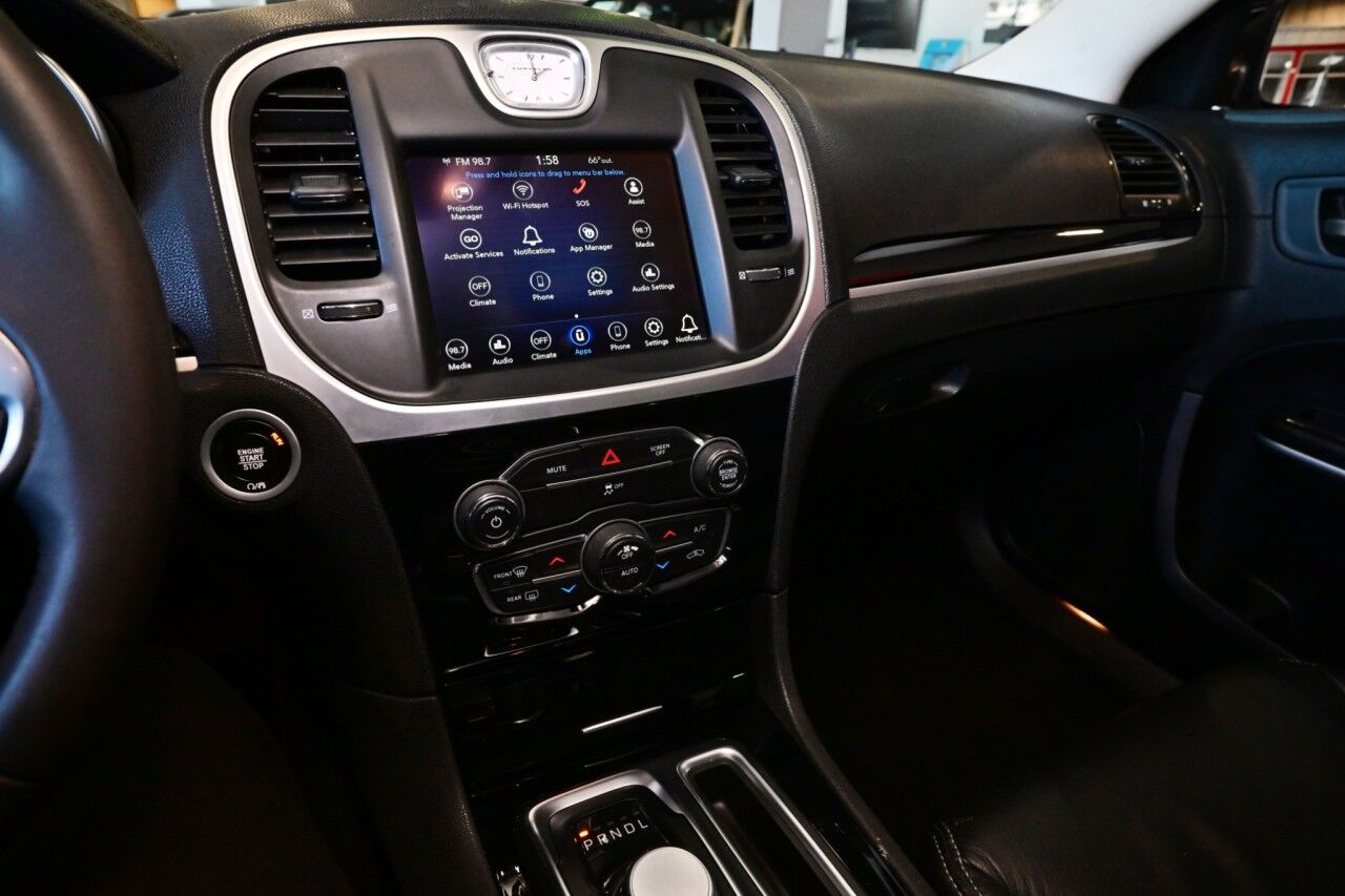 2023 Chrysler 300 Touring Springfield NJ