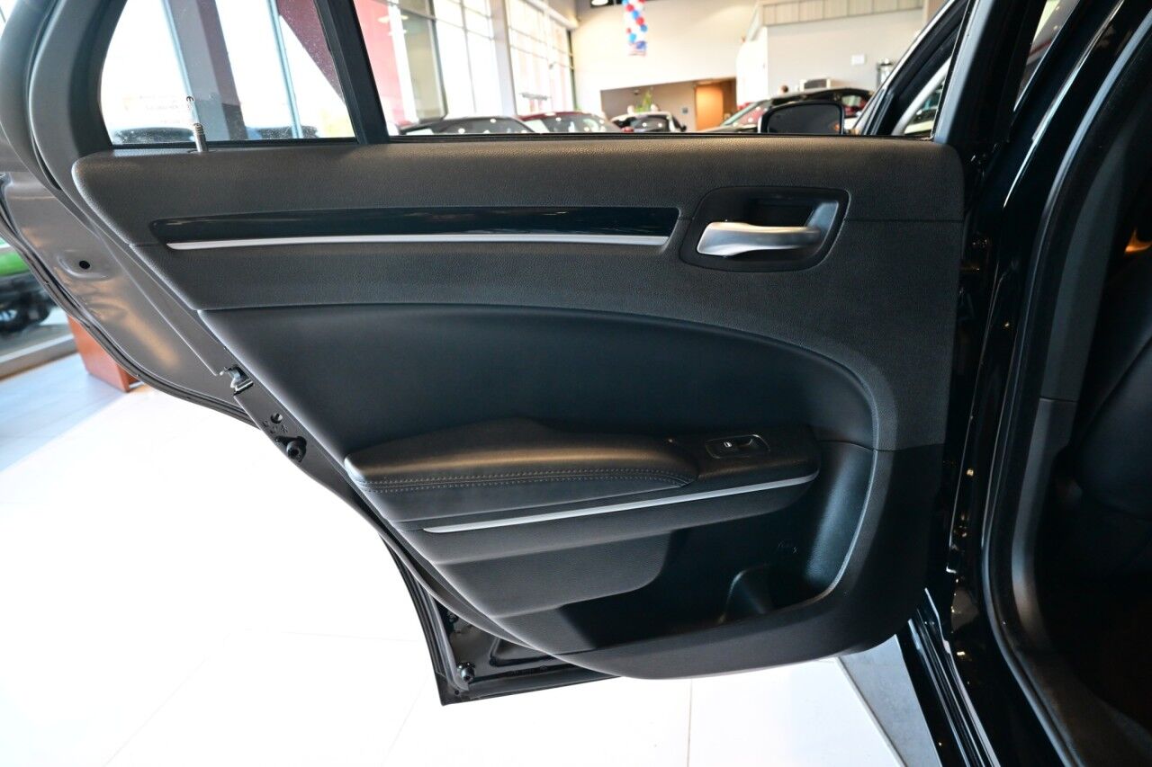 2023 Chrysler 300 Touring Springfield NJ