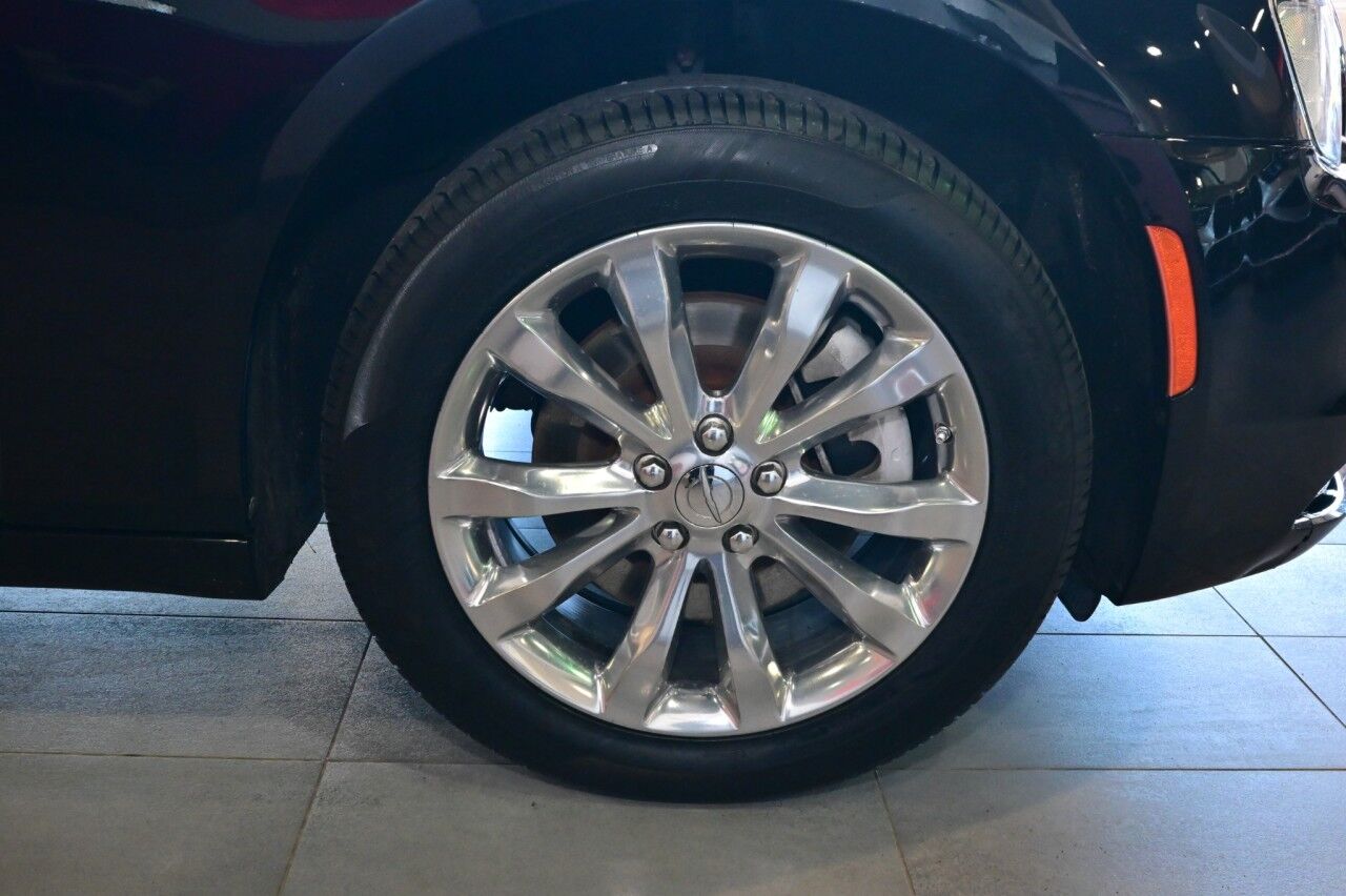 2023 Chrysler 300 Touring Springfield NJ