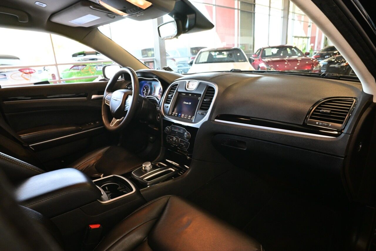 2023 Chrysler 300 Touring Springfield NJ